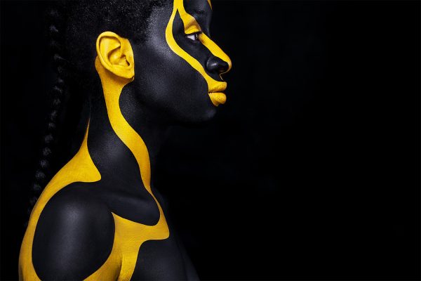 Afrikansk kvinde med fashion make up